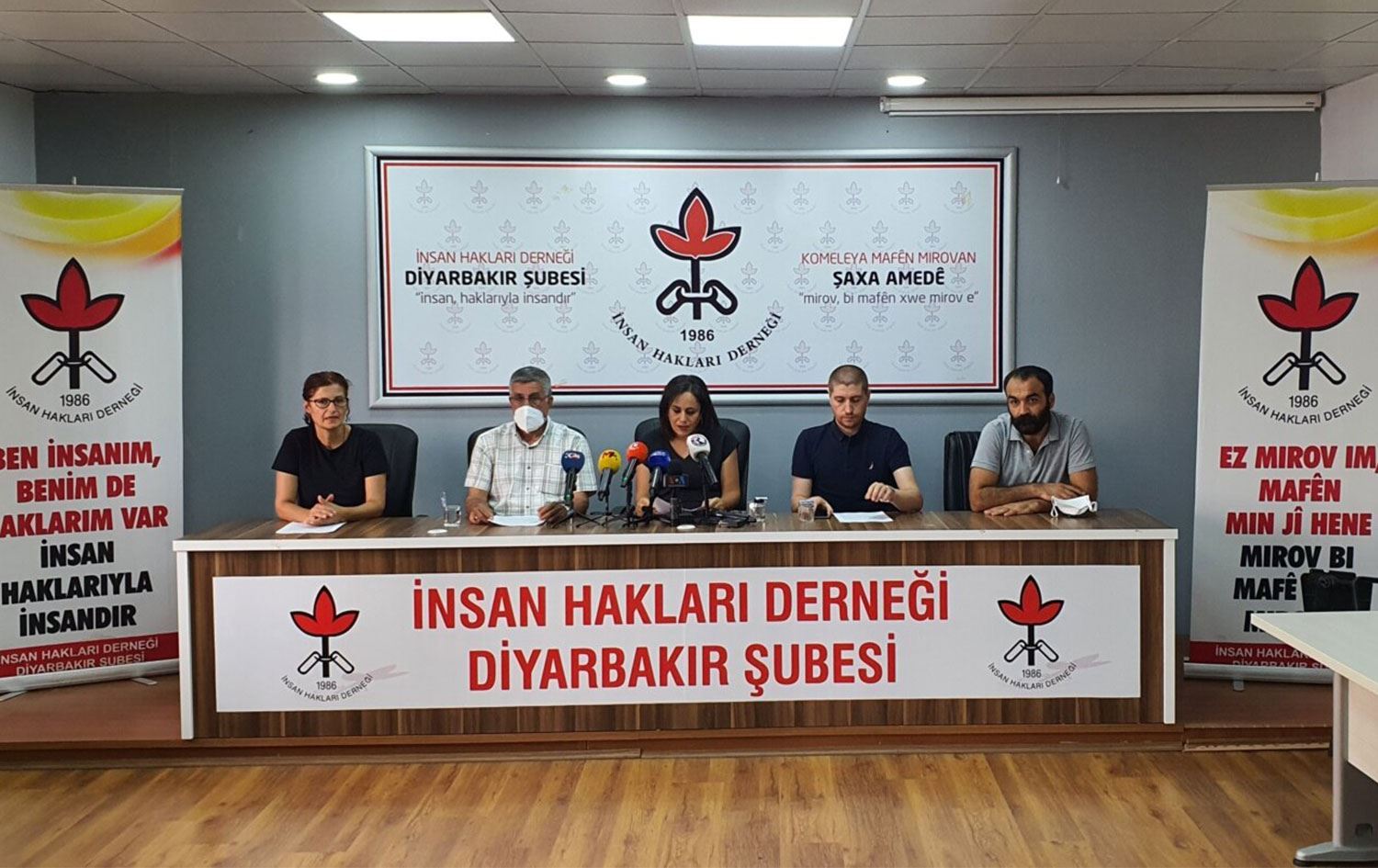 IHD: Li Bakurê Kurdistanê binpêkirinên mafan zêde bûne