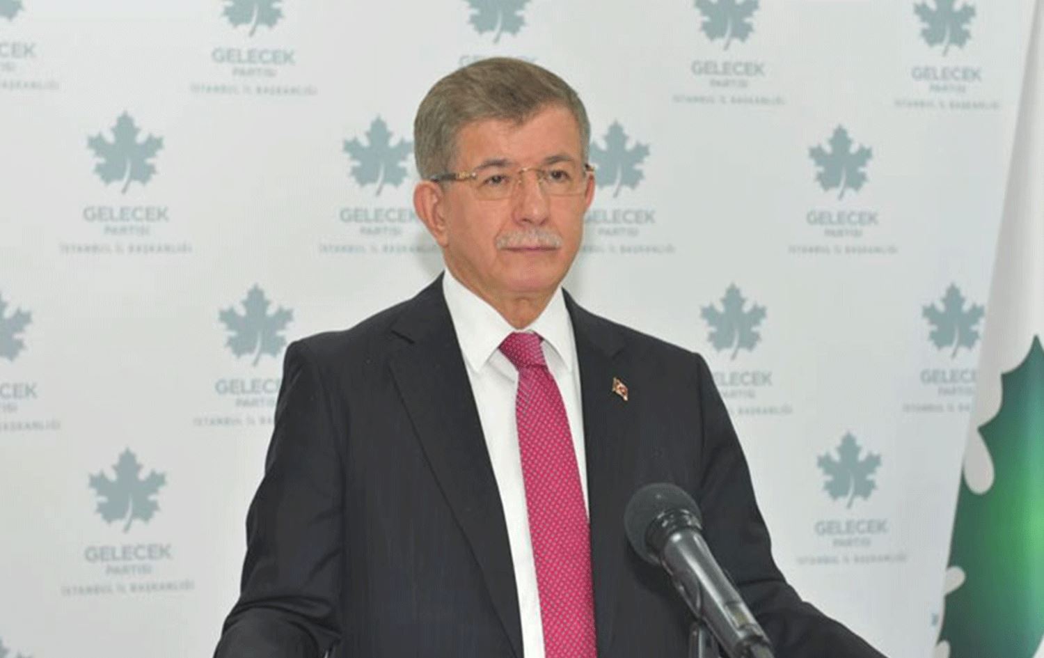 Ahmet Davutoglu sibe serdana Geverê dike