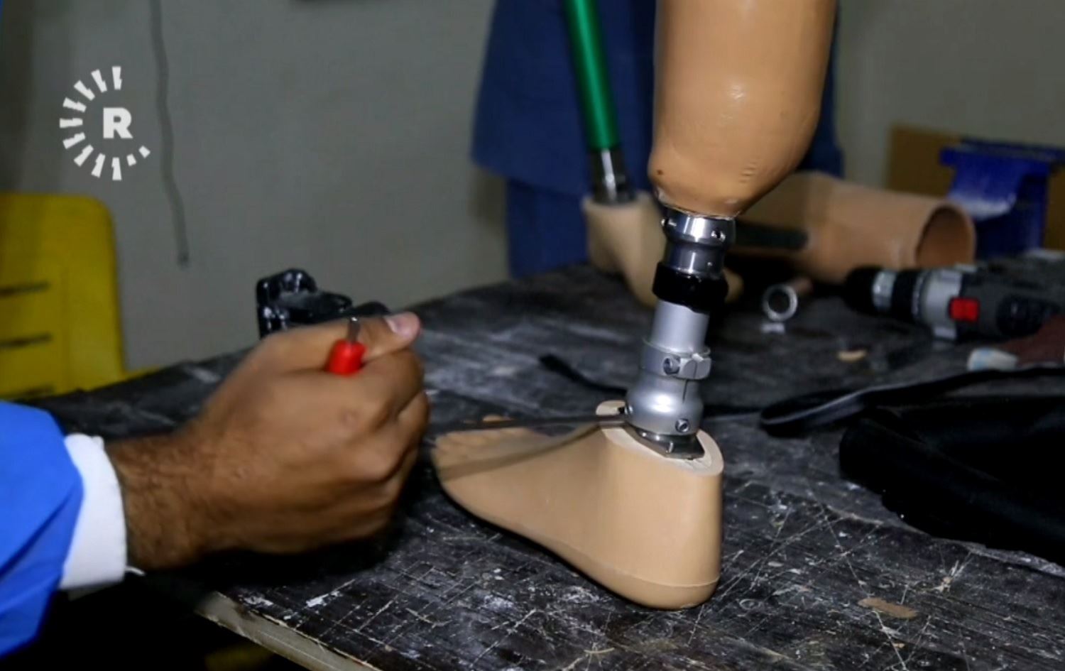 Li Reqayê navendek bo lingên protez hat vekirin