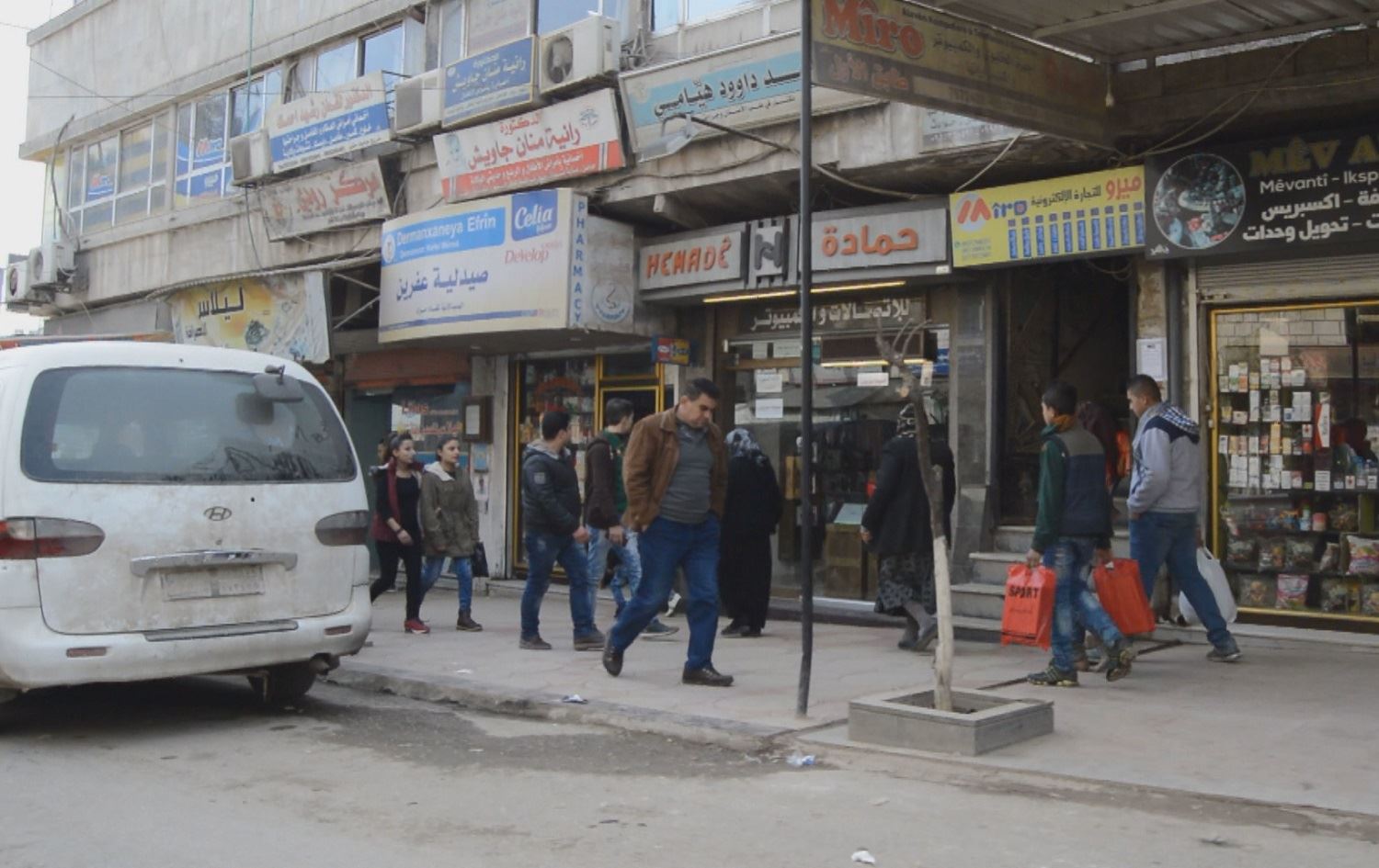 Yekem malbata penaber ji Hewlêrê vegeriya Efrînê