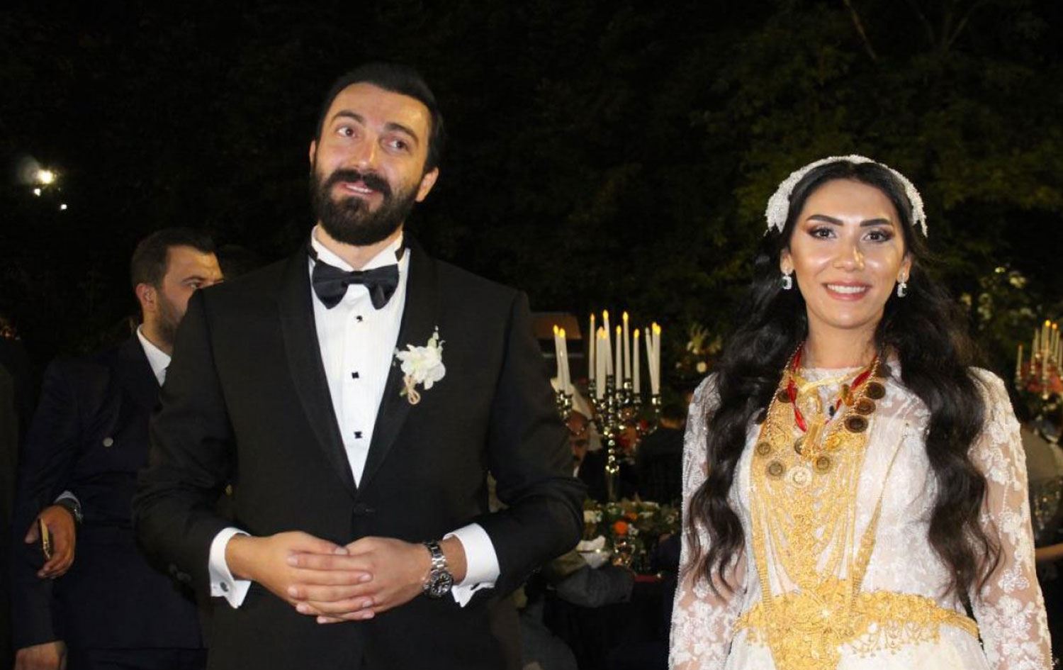 4 kîlo zêr û 2 milyon lîre bi bûk û zavê ve kirin