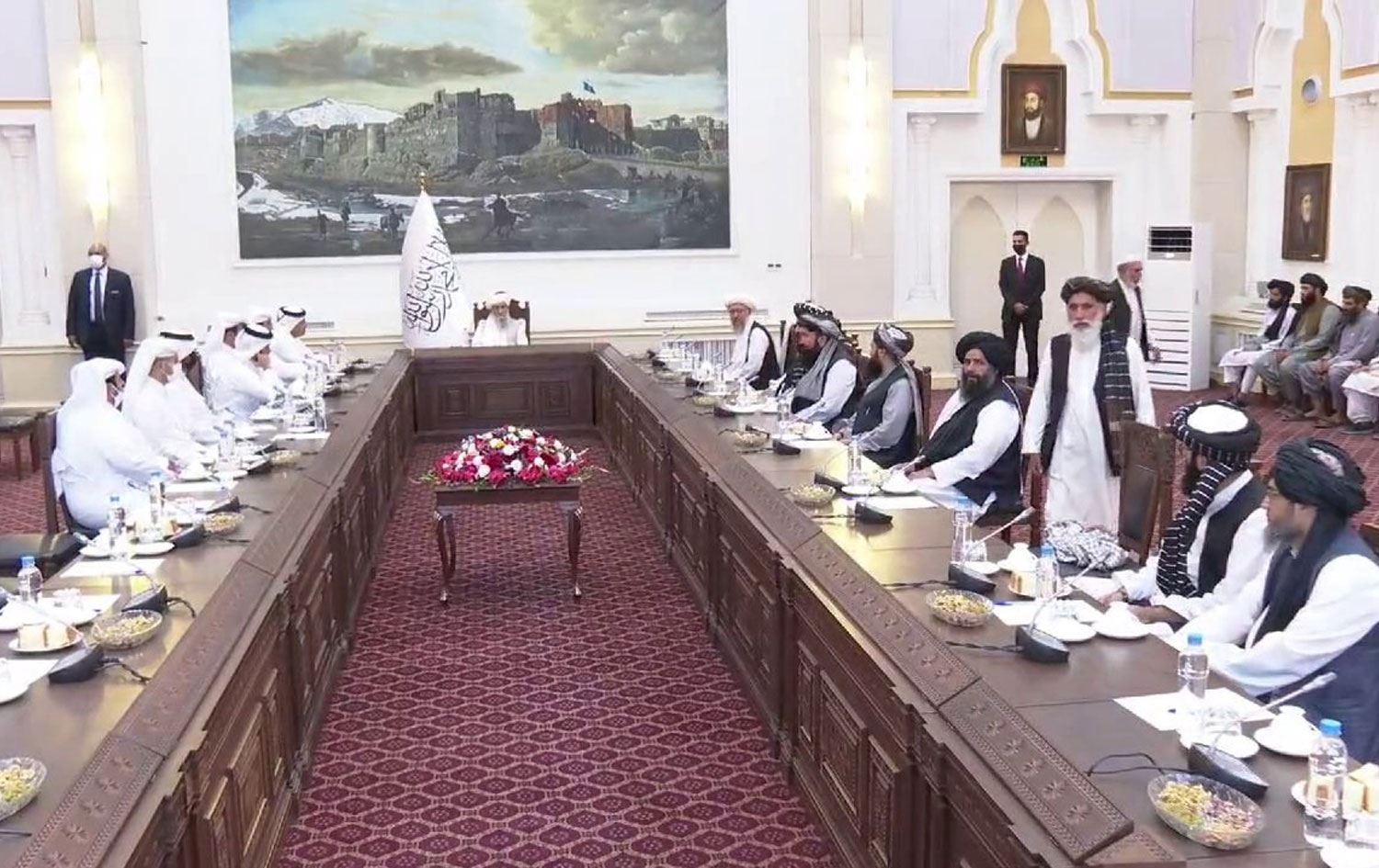 Katar Dışişleri Bakanı Al Sani Taliban yetkilileriyle görüştü