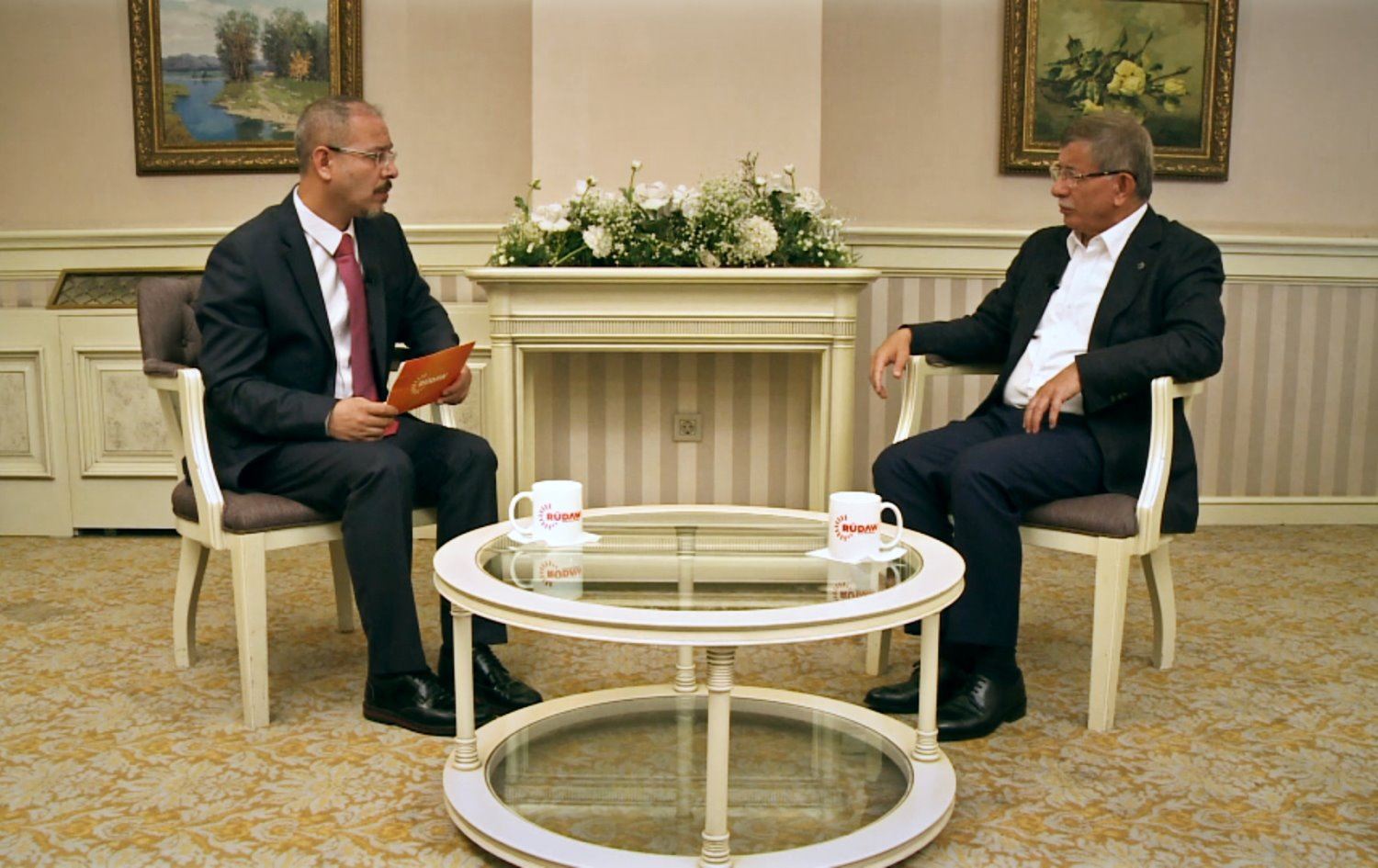 Davutoğlu: Suriyeliler, Kürtler için federasyon kararı alırsa Türkiye saygı göstermeli