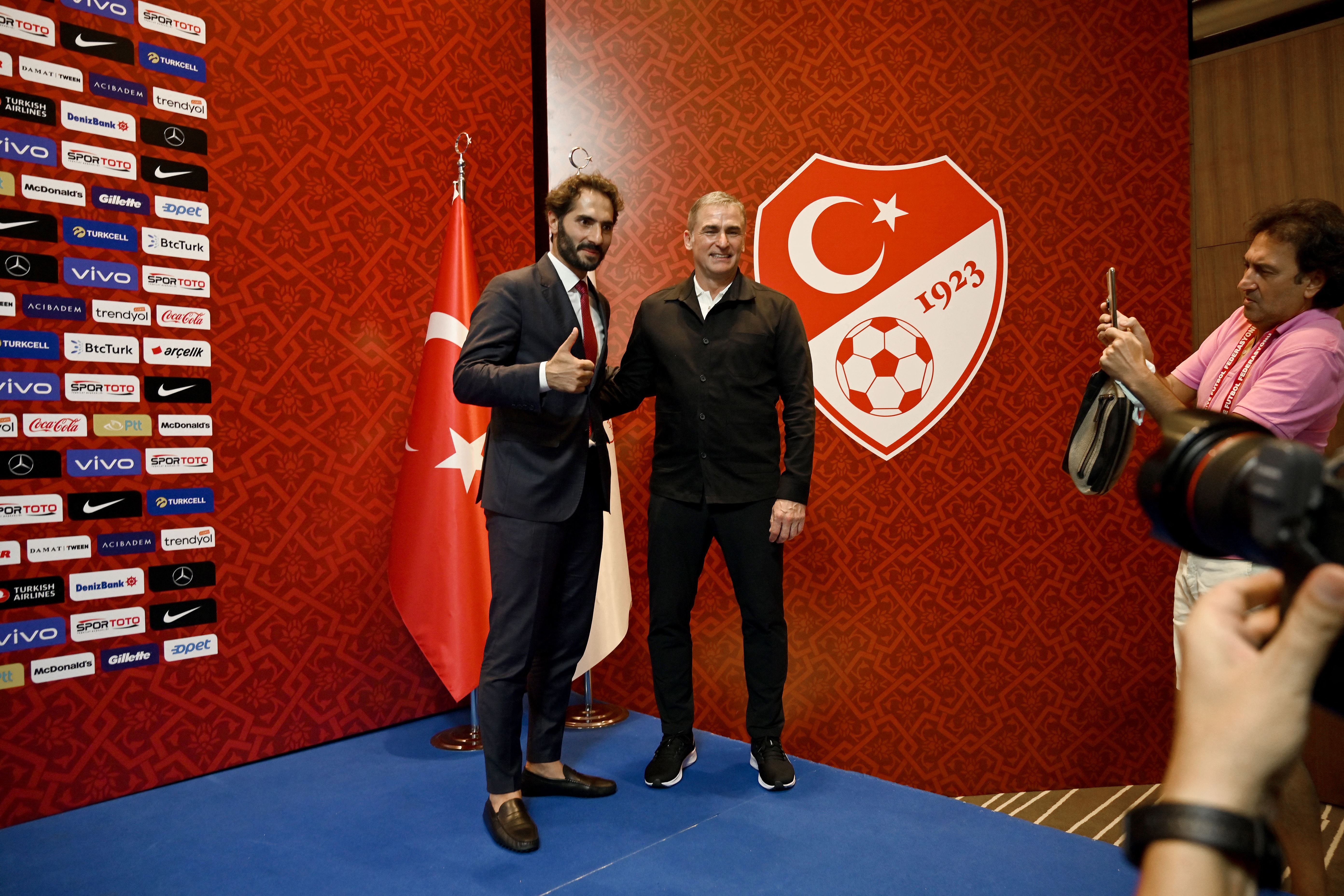 راهێنەری نوێی هەڵبژاردەی تورکیا ناسێندرا