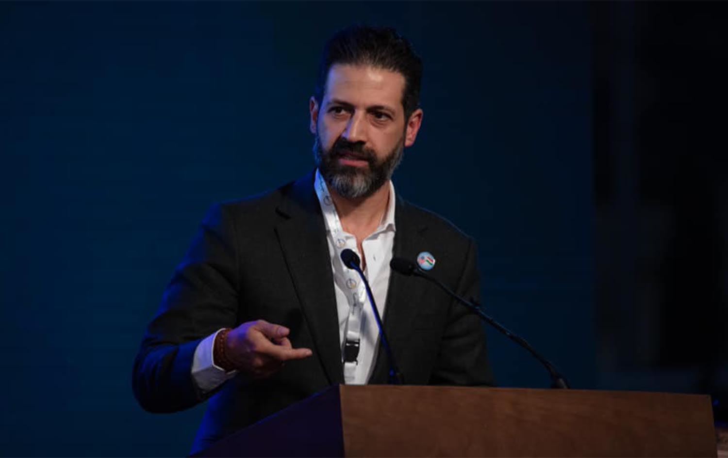 قوباد تاڵەبانی: لە یەک مانگدا 800 هەزار دۆلار بۆ سۆشیاڵمیدیا لە سلێمانی تەرخانکرابوو