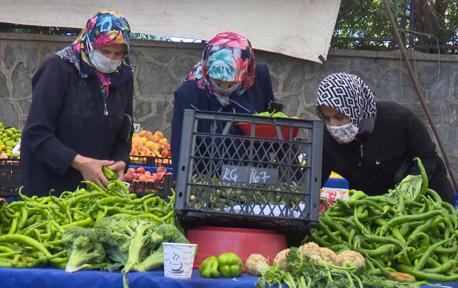 İstanbullular pazardaki fiyat artışlarından şikayetçi