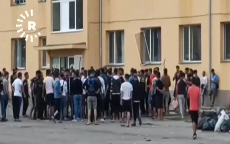 Bulgaristan’da Araplar Kürt göçmenlere saldırdı