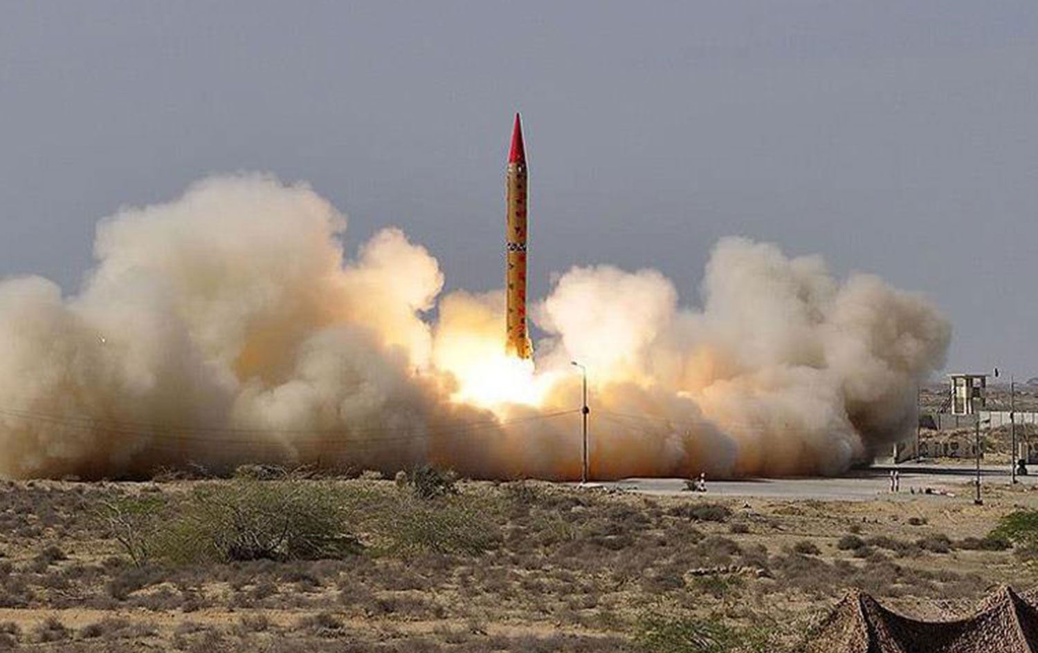 Kuzey Kore yeni tip bir füze denedi