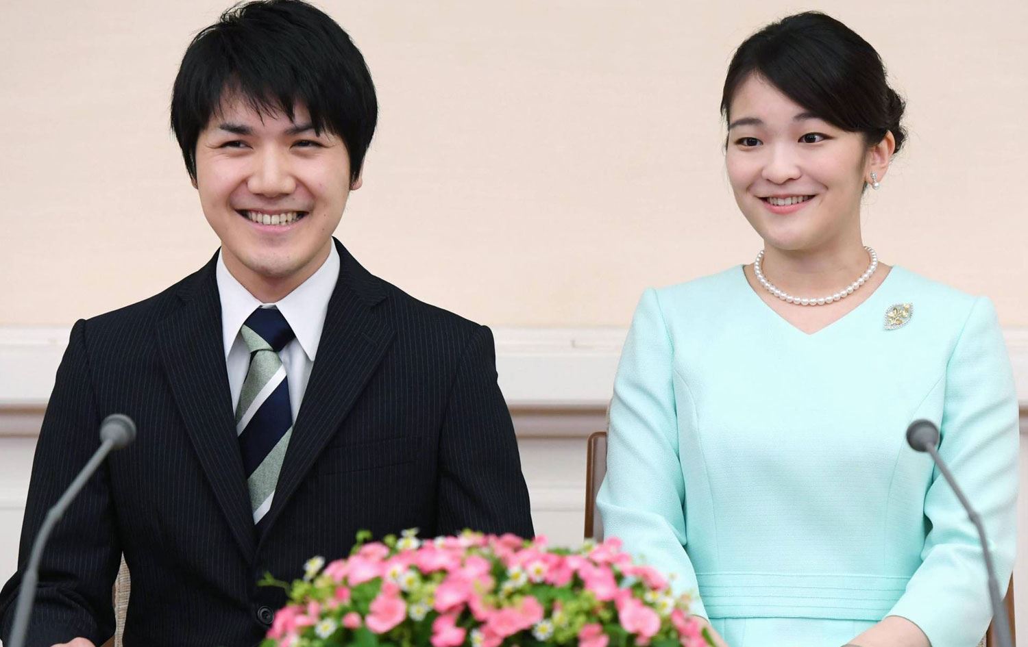 Japon prenses halktan biriyle evleniyor, kraliyet statüsünü kaybedecek