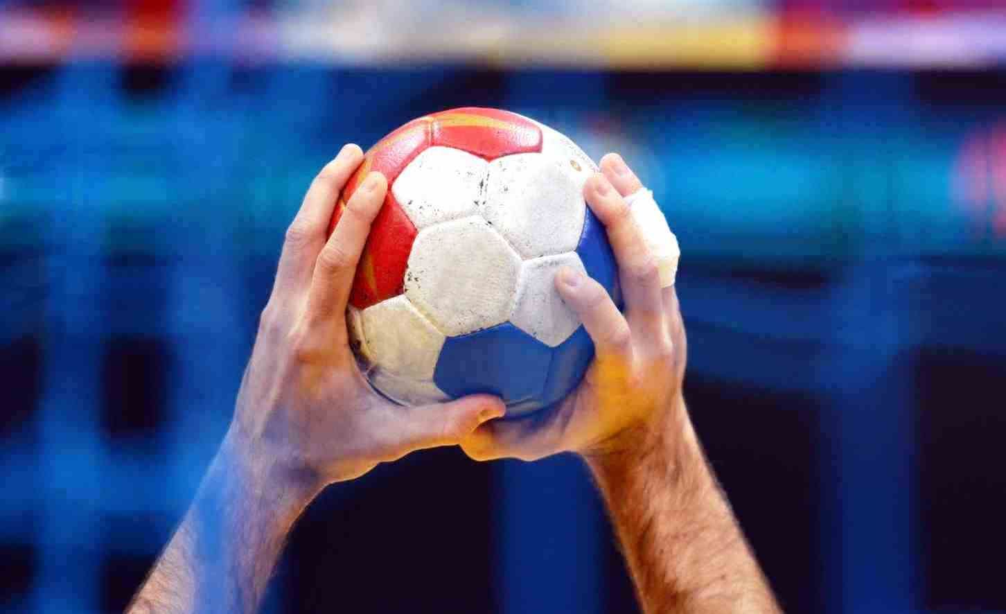 8 یاریزانی هەڵبژاردەی رووسیا بە تۆمەتی فرۆشتنی یاری سزادران