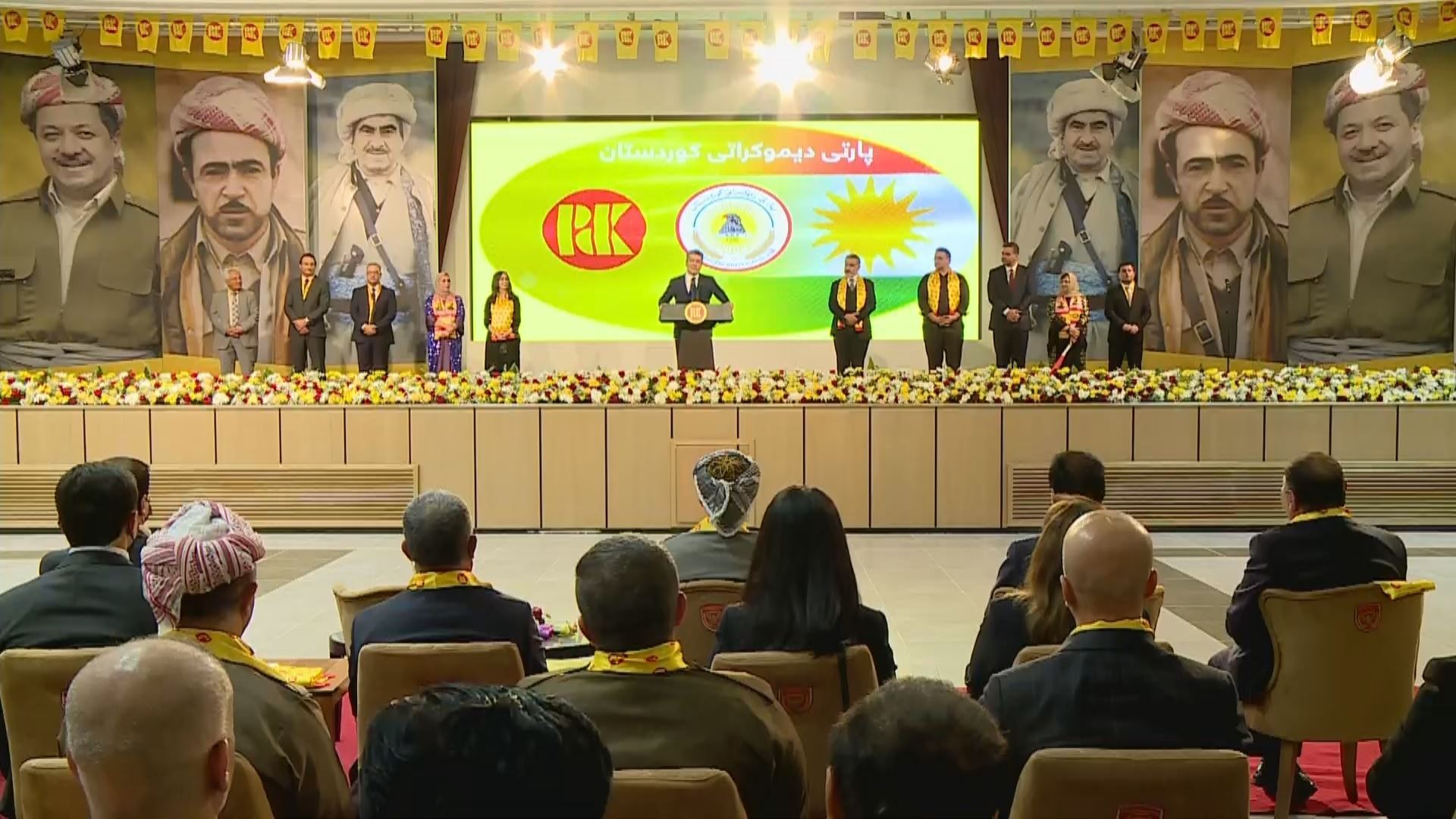 Mesrur Barzani: Seçeceğiniz vekiller kendini halkın çıkarları için feda etmeli