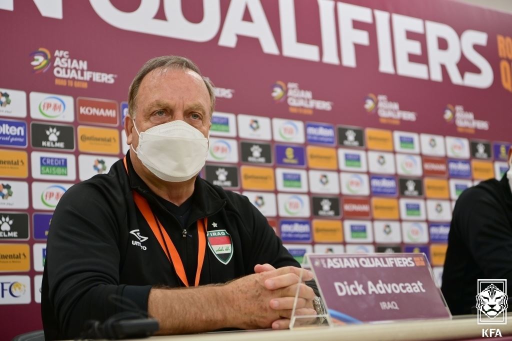 راهێنەری عێراق وەڵامی رەخنەکان دەداتەوە