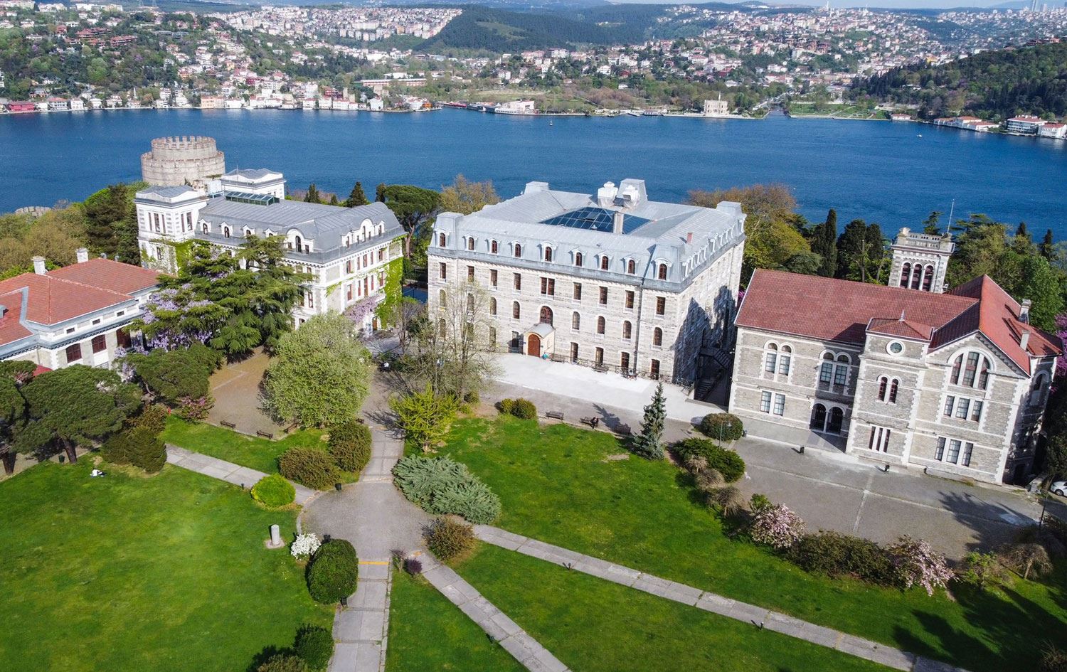 'Boğaziçi Üniversitesi imara ve yapılaşmaya açılmayacak'