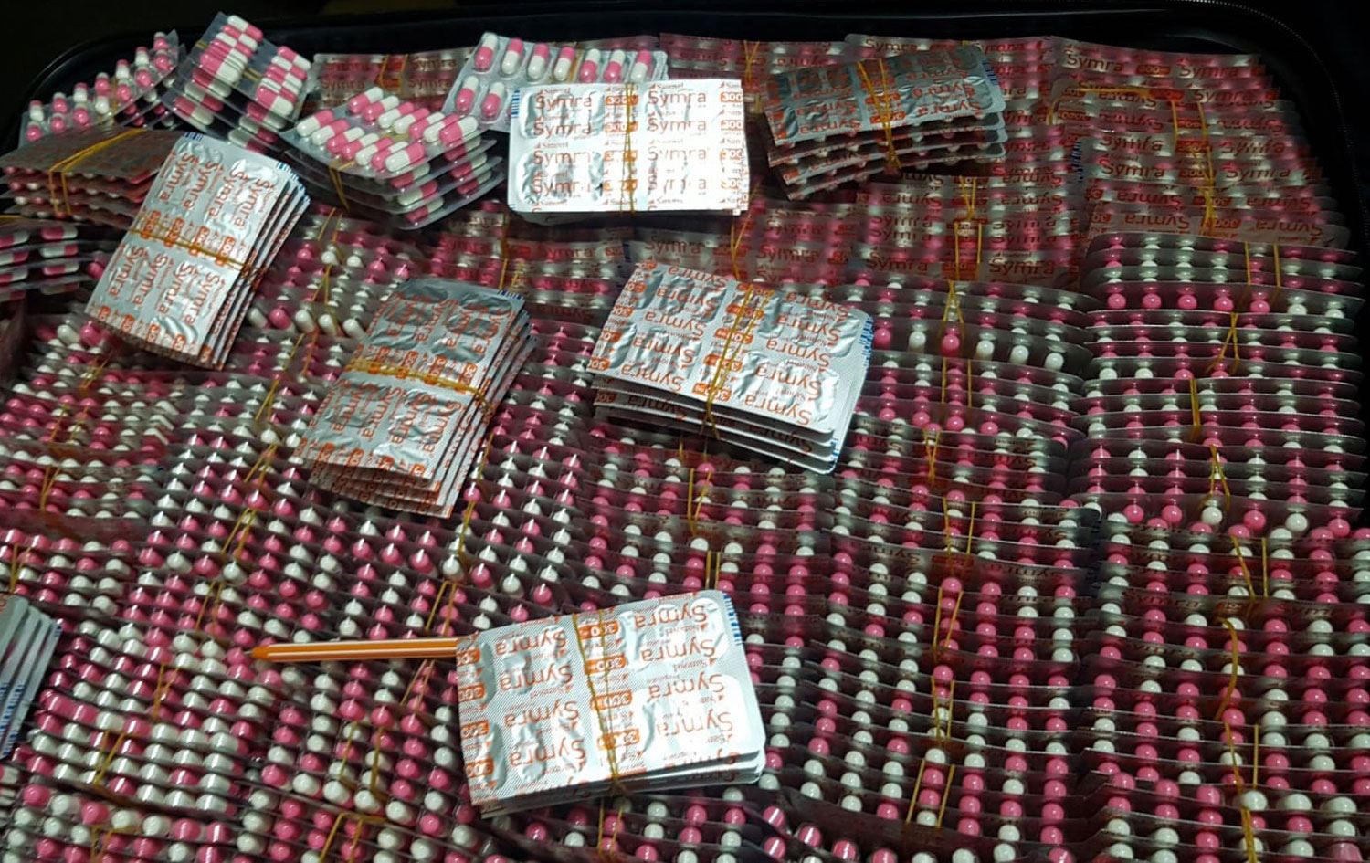 İskenderun'da 1 milyon 200 bin adet uyuşturucu hap yakalandı