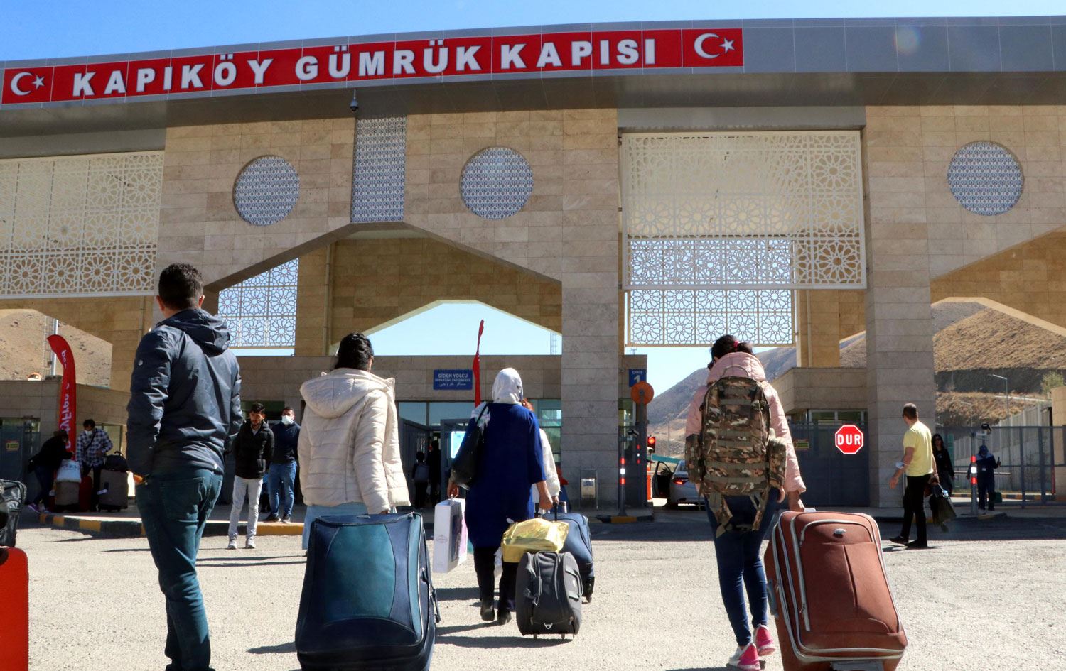 Kapıköy ve Esendere Gümrük Kapıları tamamen açıldı