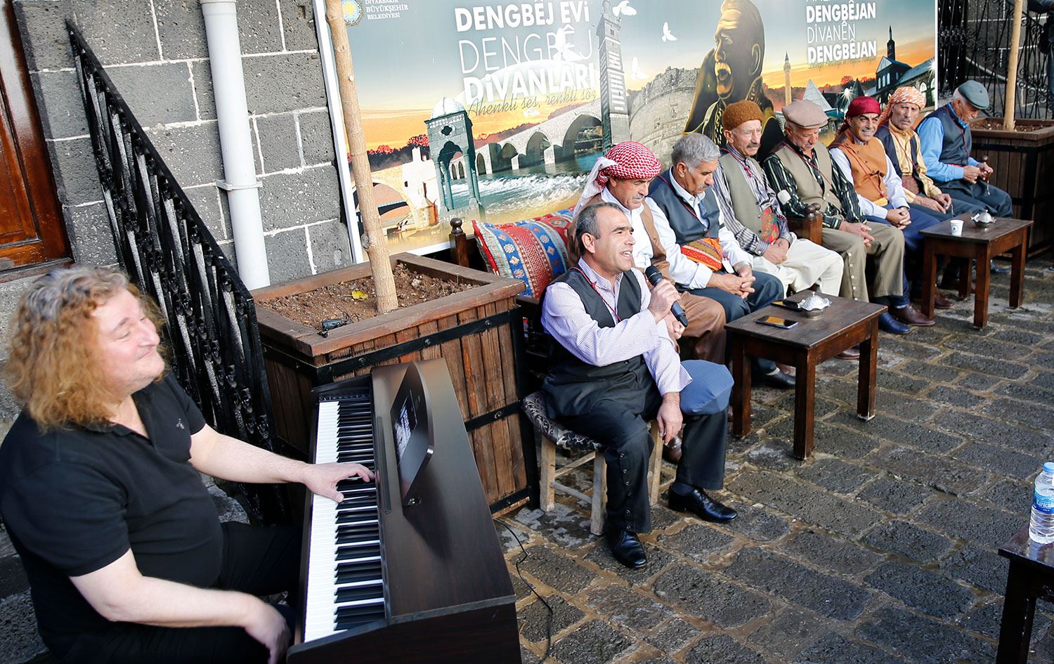 Diyarbakır’da dengbêj klamları, piyano ile buluştu