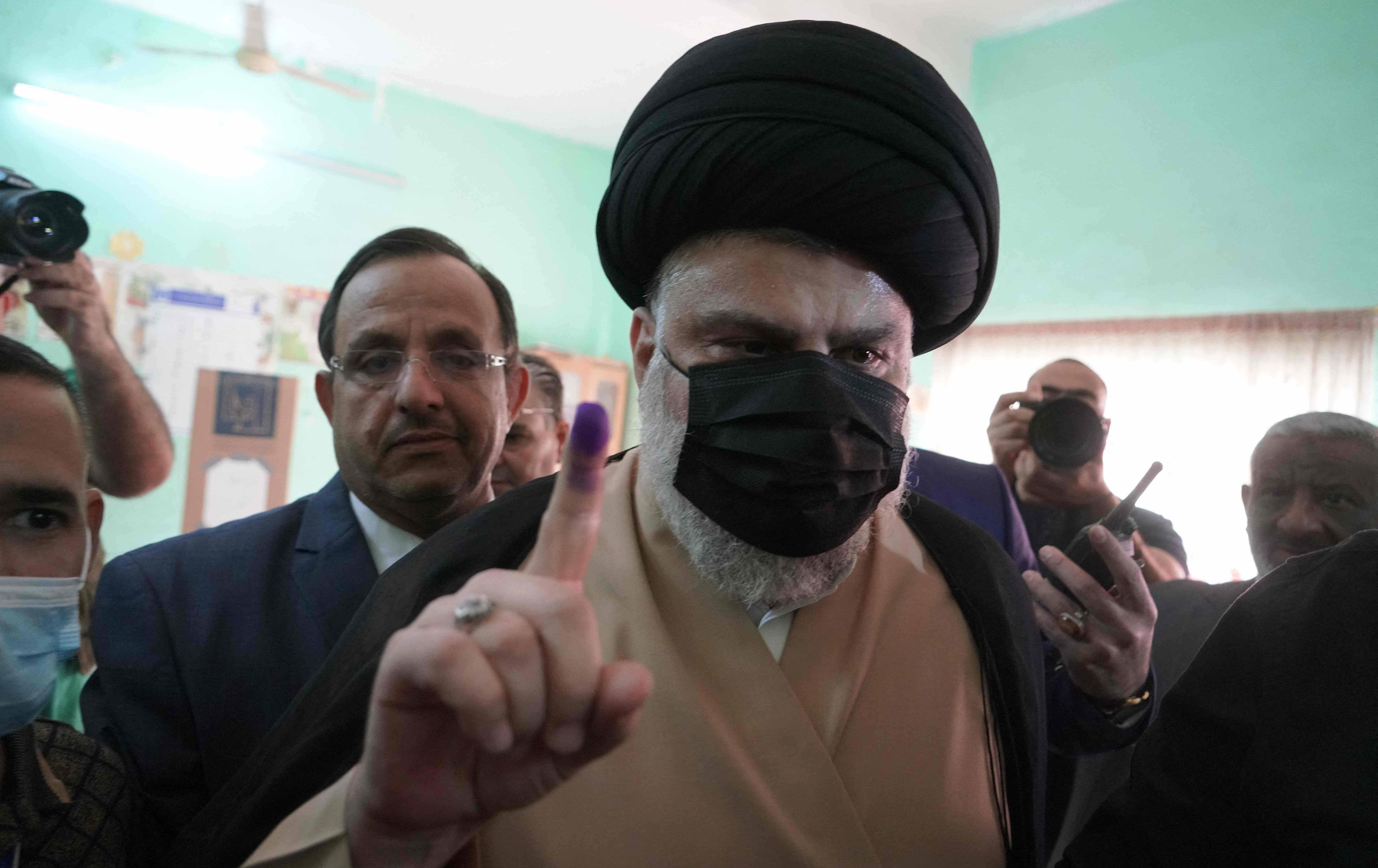 Muqteda Sedir daxwazek ji dengdêran kir