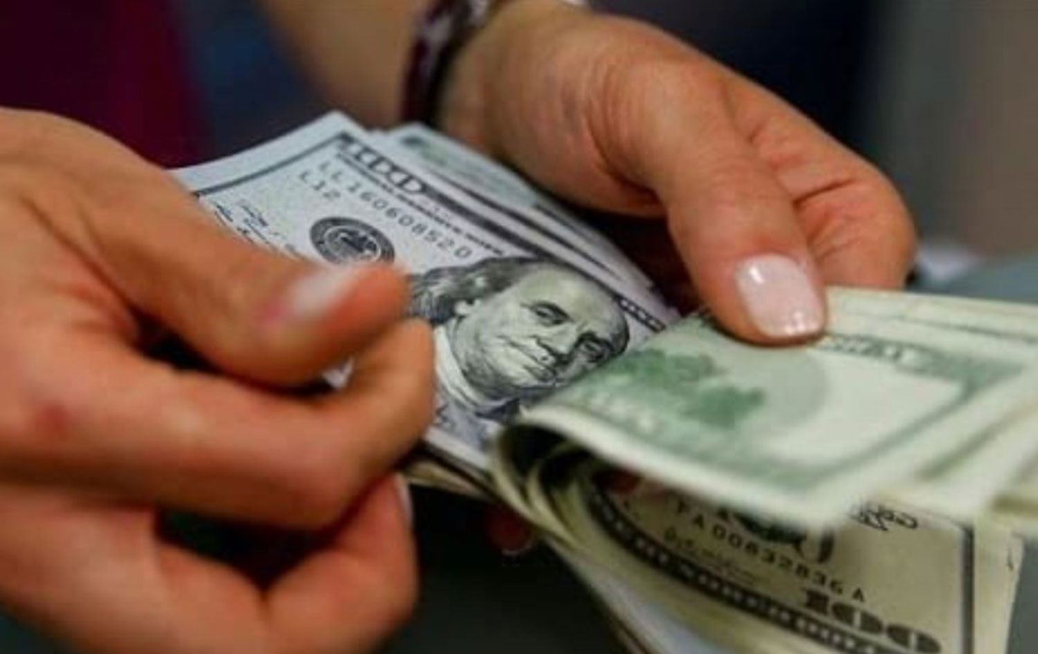 Dolarda tarihi rekor:  9 TL’yi geçti