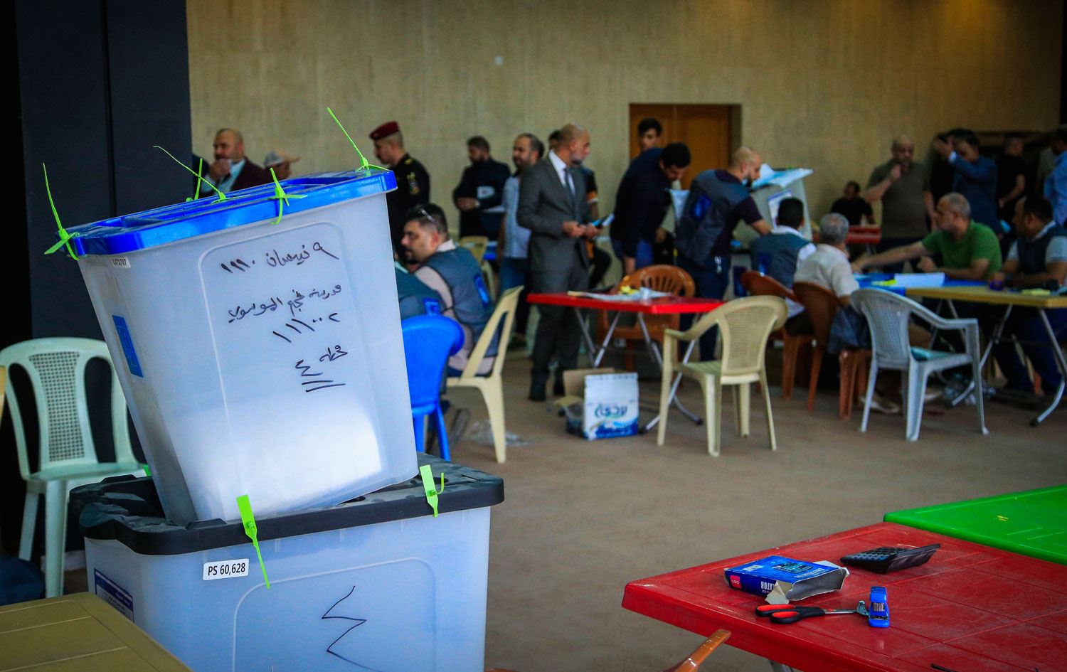 Seçim Komisyonu: Oyların elle yeniden sayımı bir hafta içinde bitirilecek