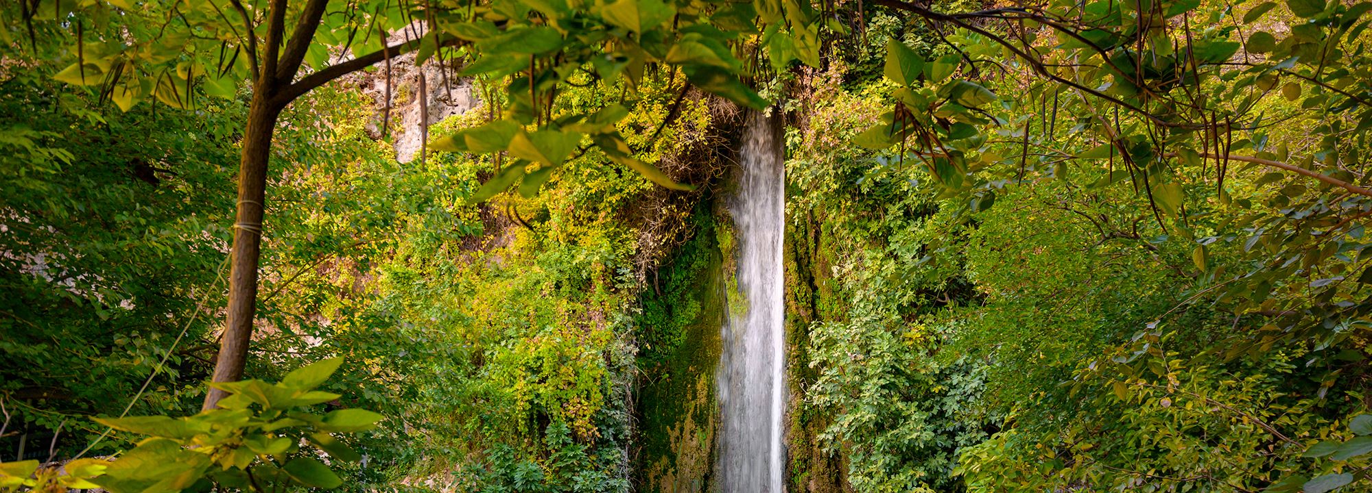 سەیرانگەی سیپەی ئاکرێ شوێنێکی دڵڕفێن بۆ گەشتیاران لە وەرزی پاییز
