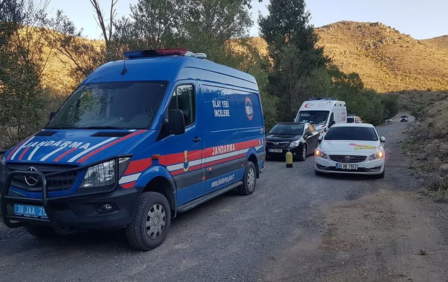 Miras yüzünden çıkan kavgada 2 kardeş öldü 5 kişi yaralandı