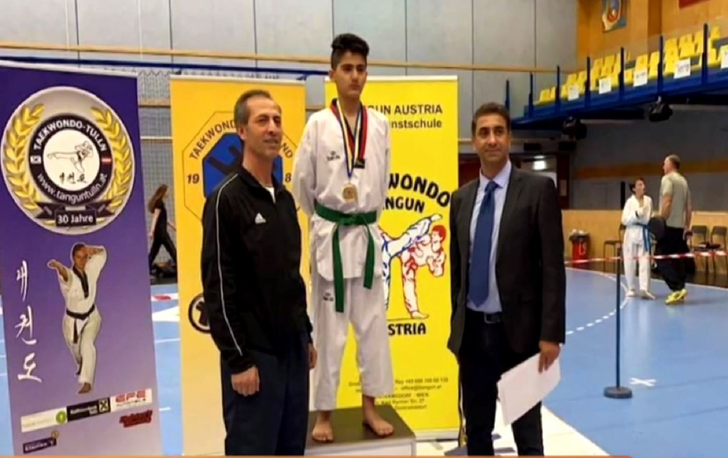 Zarokekî Kurd li Nemsayê di Taykwandoyê de medalyaya zêr wergirt