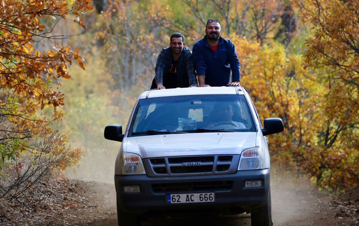 Dersimliler, doğal güzellikleri tanıtmak için gezi düzenledi