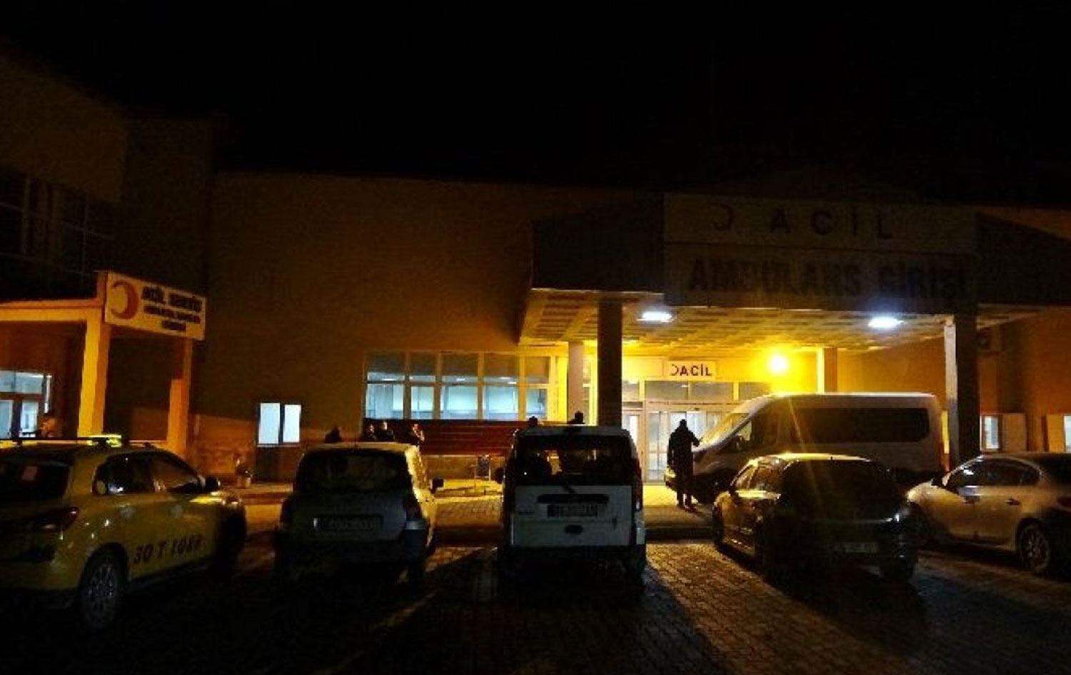 HAKKARİ - Askeri araç kaza yaptı; 1 ölü, 2 yaralı