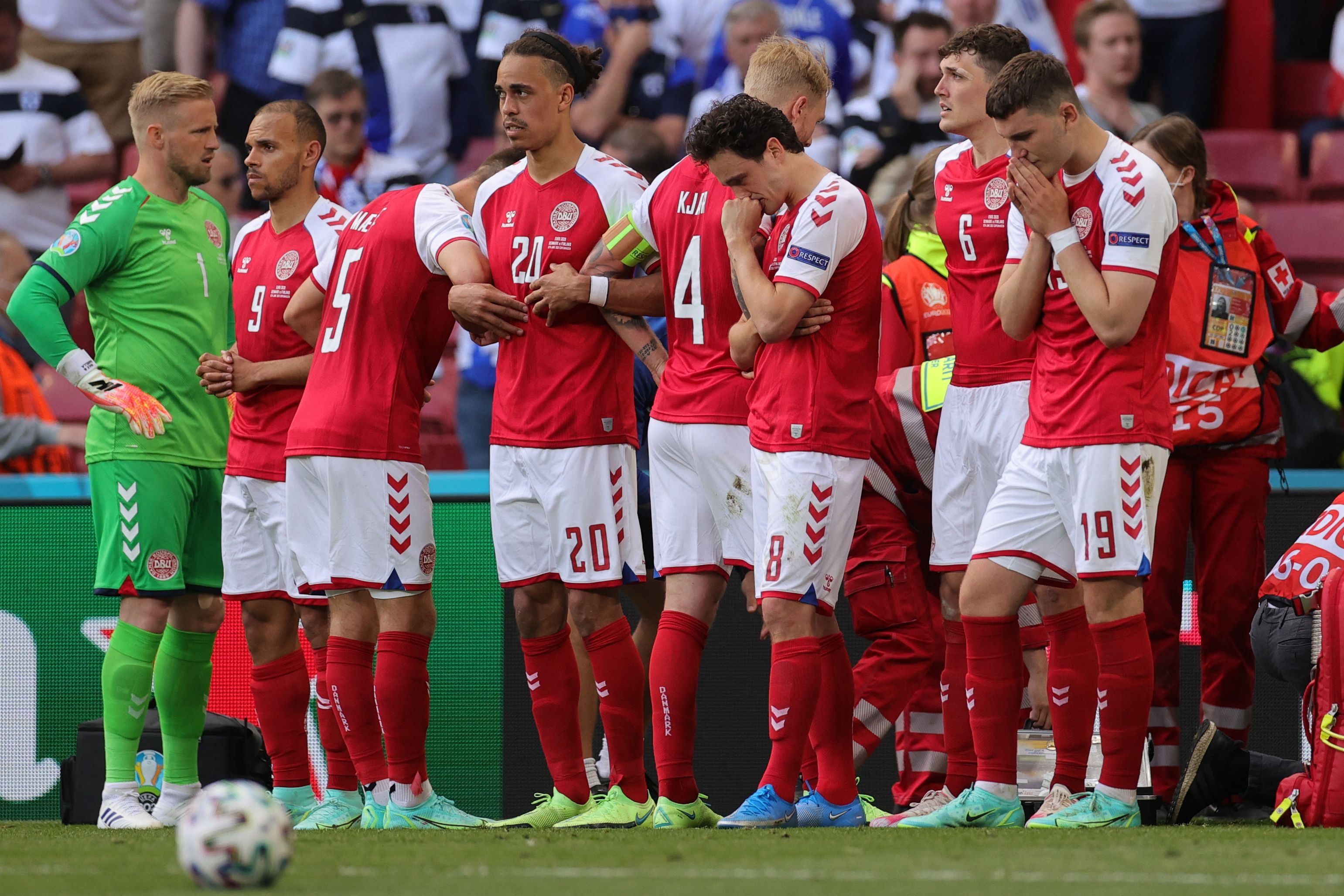 داهاتووی ئێریکسن لەنێوان یارییکردن و وازهێنان