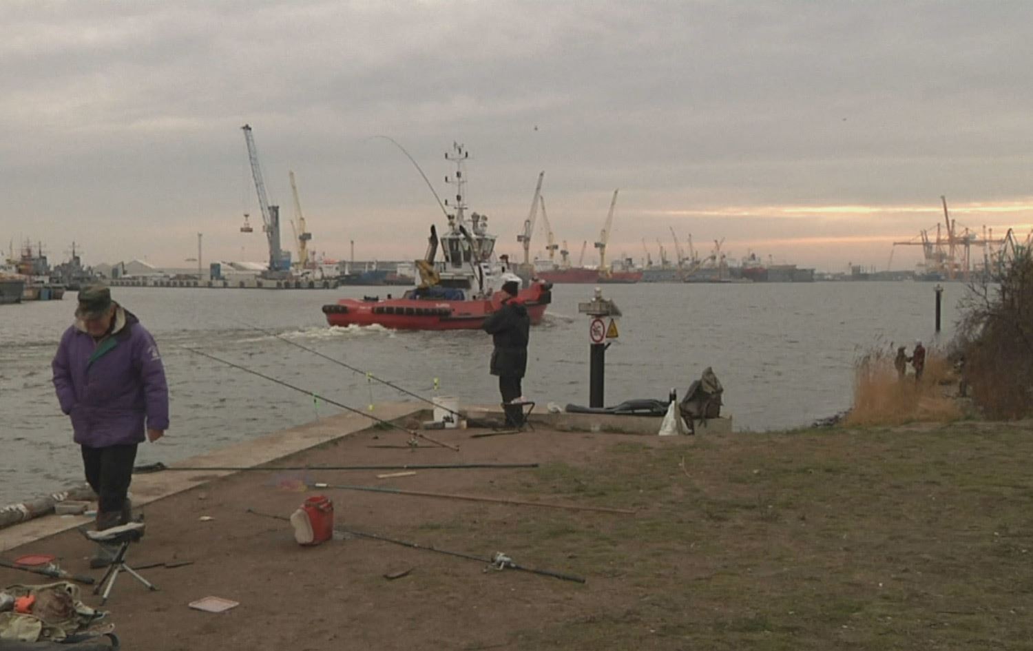 رووداوێکی دەگمەن؛ چوار کۆچبەر دەیانەوێت بە کەشتی بگەنە لیتوانیا و دەستگیر دەکرێن