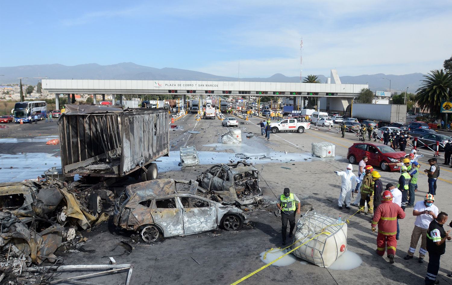 Kamyon insanları biçti: 19 ölü!