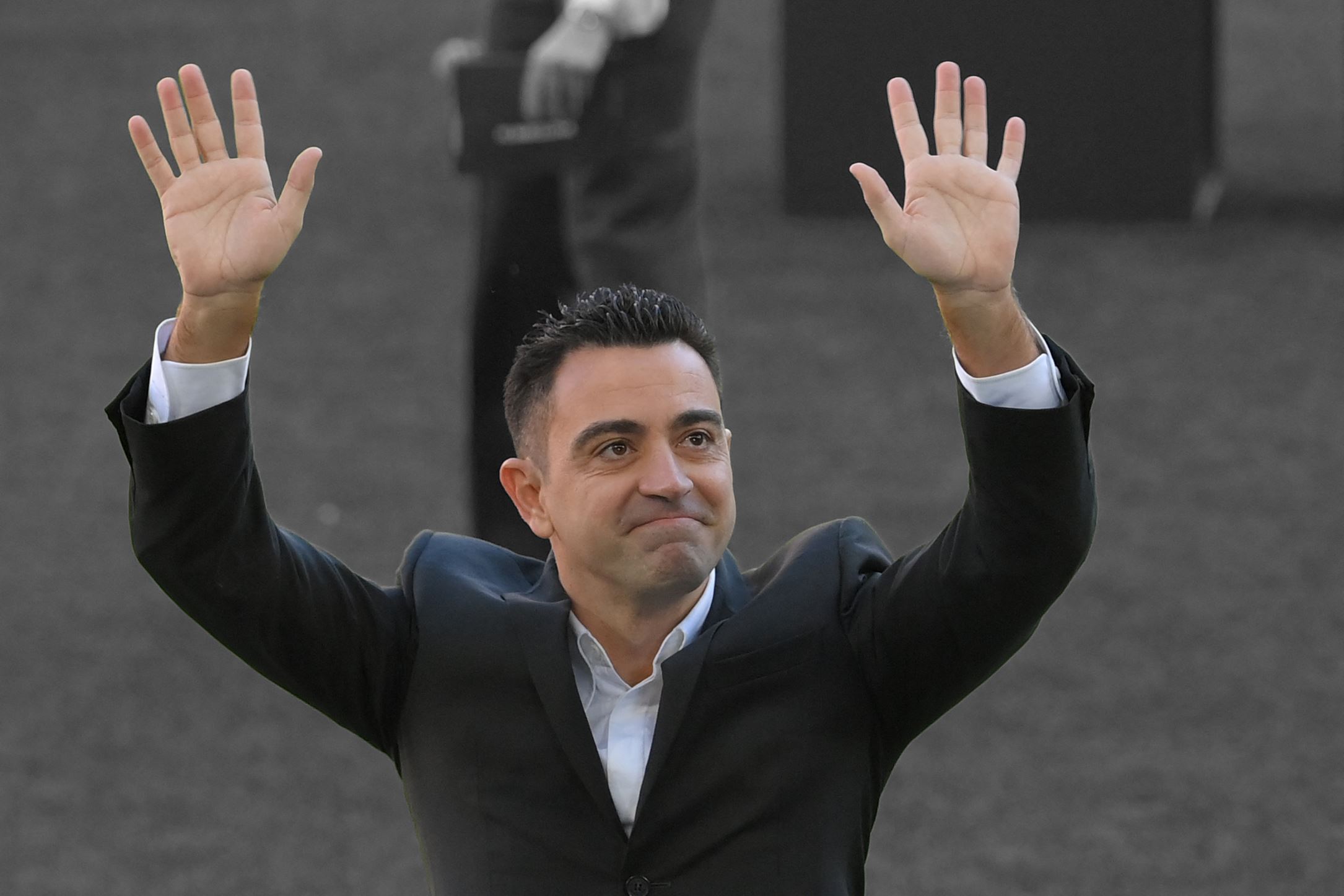 چاڤی هێرناندێز وەک راهێنەری نوێی یانەی بارسێلۆنا ناسێندرا