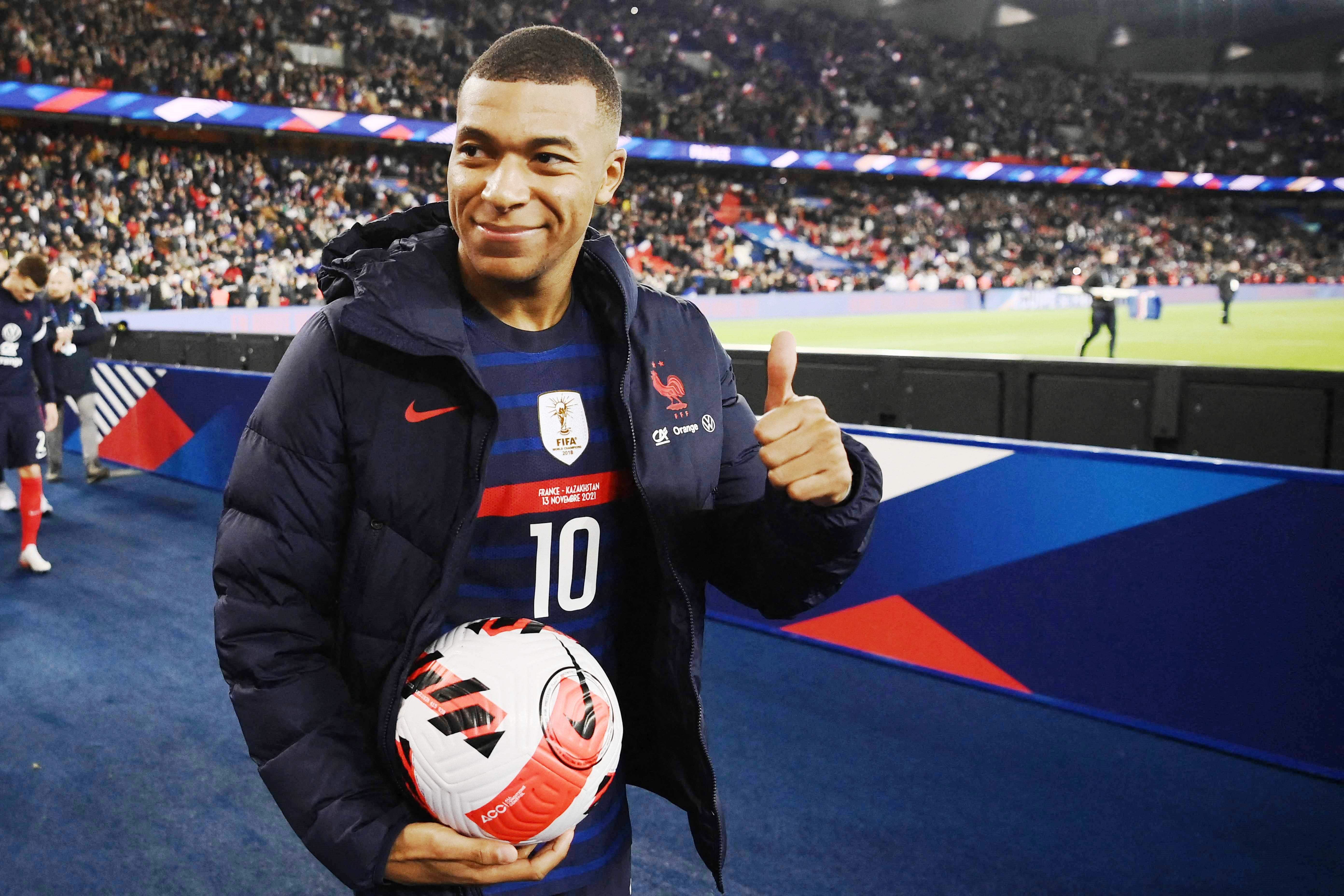 ڤیدیۆ؛ ئێمباپێ بە سوپەر هاتریک فەرەنسای گەیاندە مۆندیال