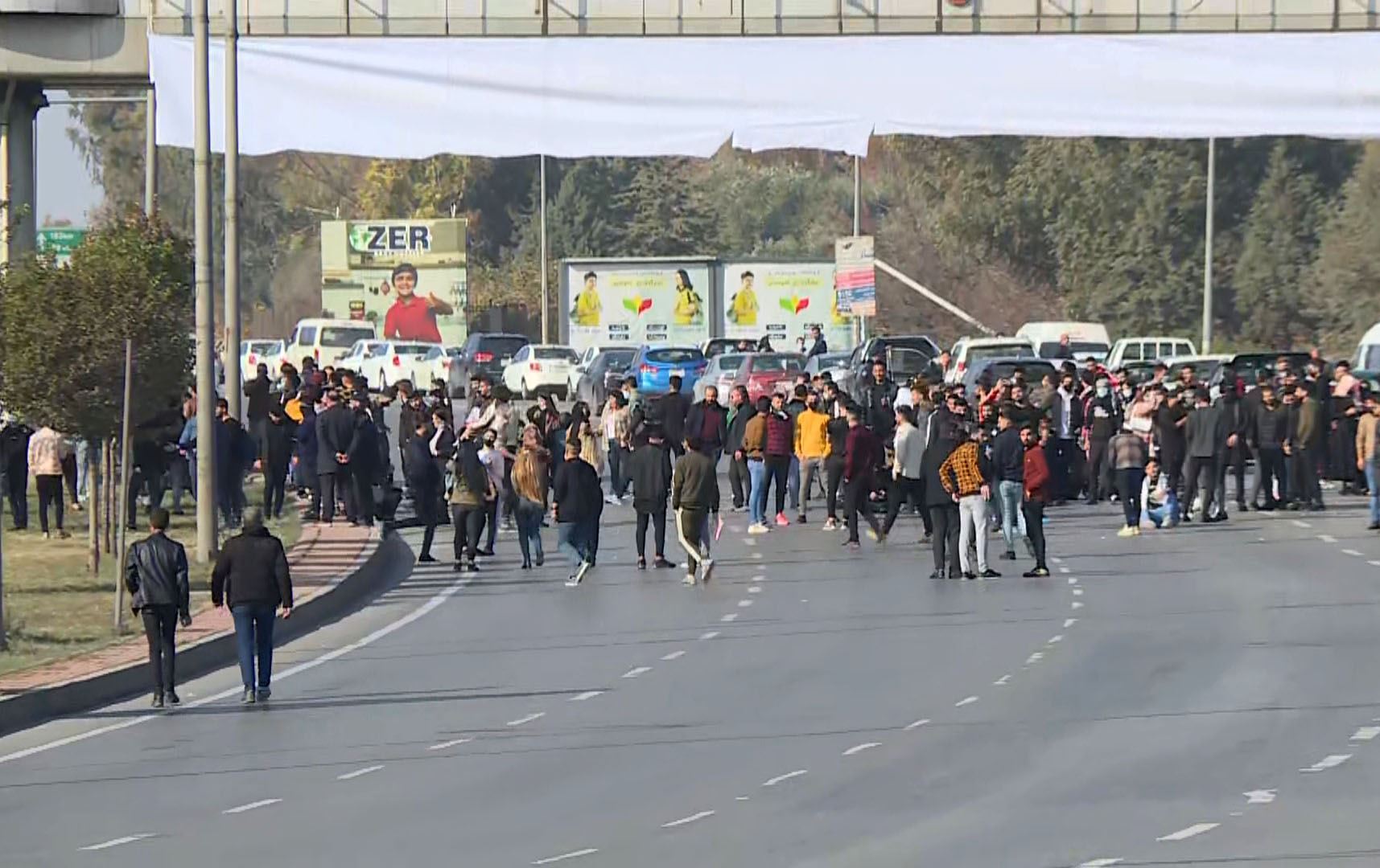 Kürdistan Bölgesi’nde üniversite öğrencileri ‘burs’ için gösteri düzenliyor