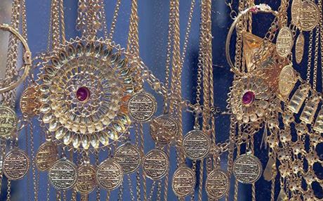 نرخی زێڕ دابەزیوە و خواست لەسەری کەمبووە