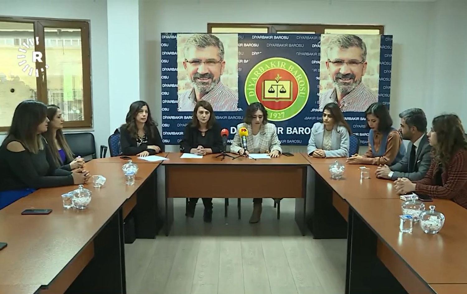 Diyarbakır Barosu Kadın Hakları Merkezi’nden çağrı: Şiddet dili derhal terk edilmeli