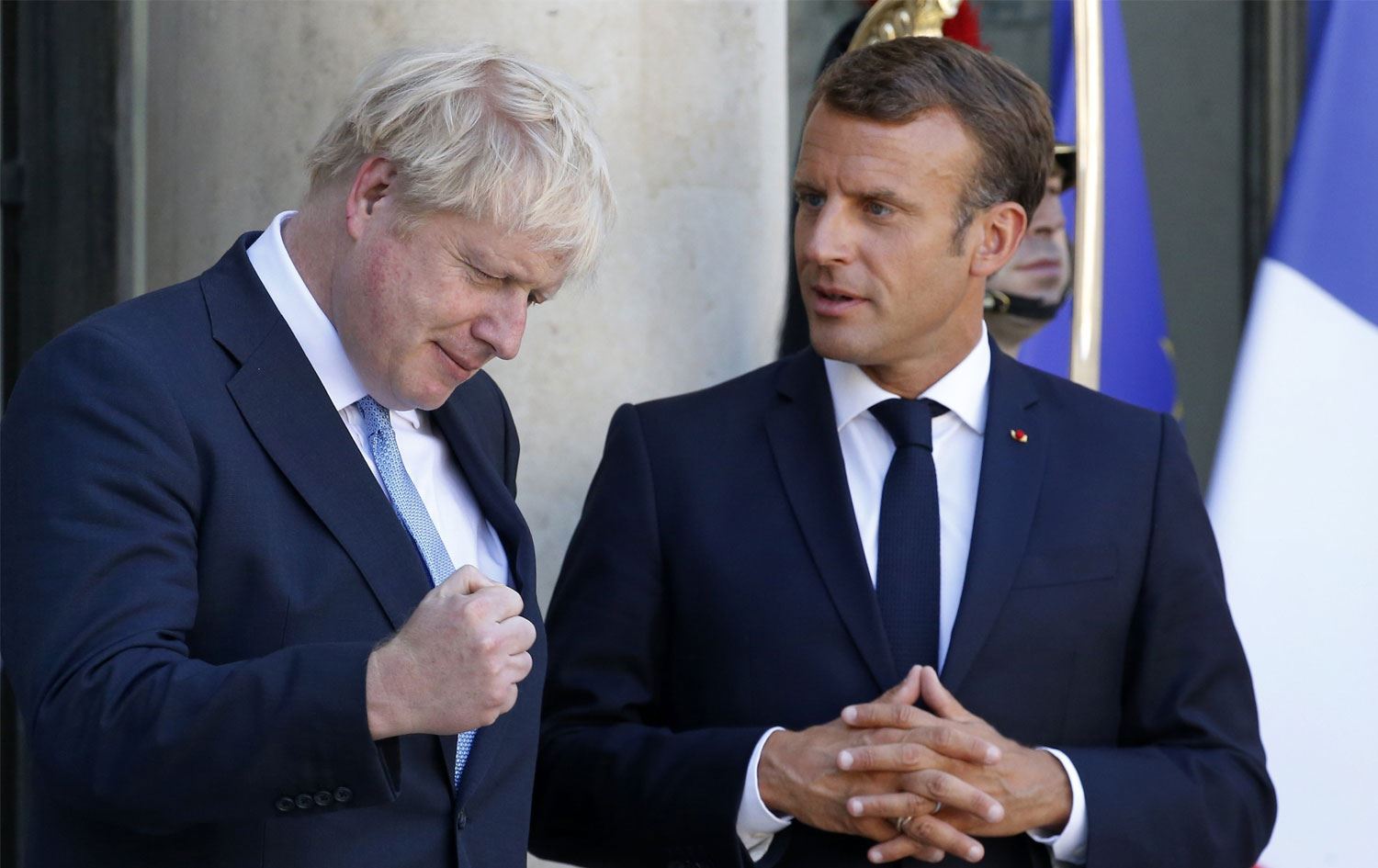 Johnson ve Macron, 31 kişinin öldüğü kaza sonrası düzensiz göçü görüştü