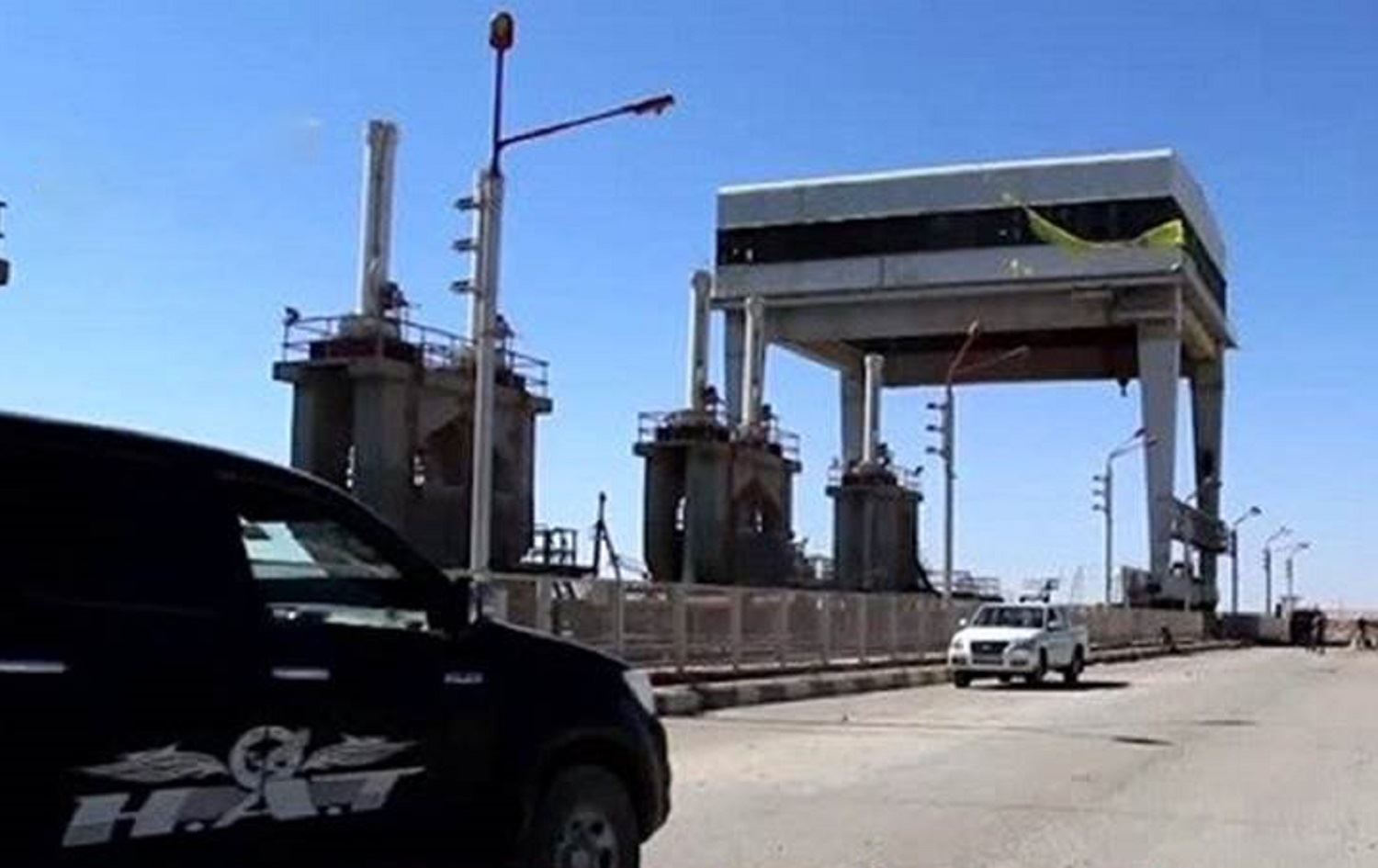 Hikûmeta Sûriyê deriyê Tebqa girt