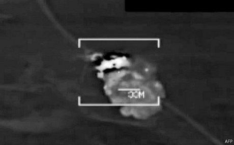 Musul Barajı ve Erbil yakınında hava saldırısı