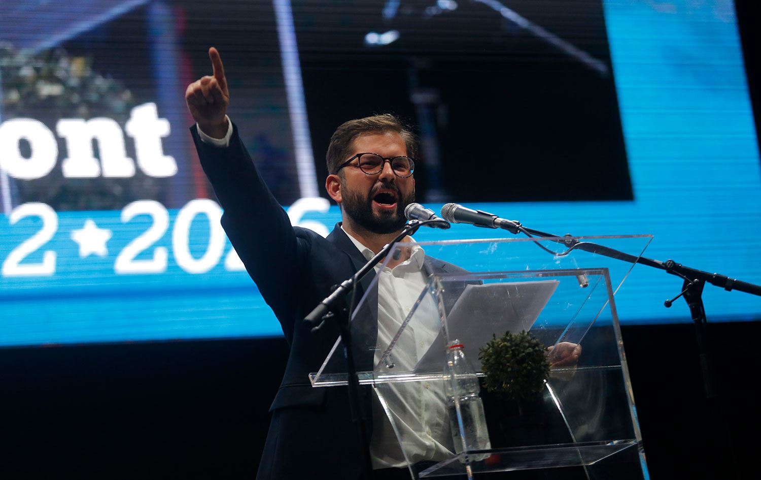 Şili'de seçimin galibi solcu aday Gabriel Boric