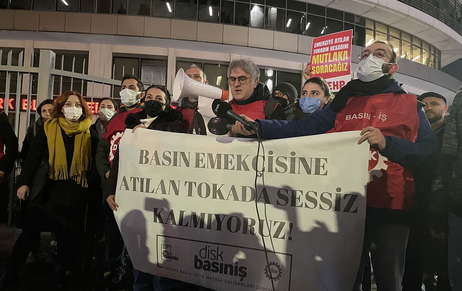 DİSK Basın-İş'ten muhabire tokat atan Muharrem Sarıkaya'ya tepki