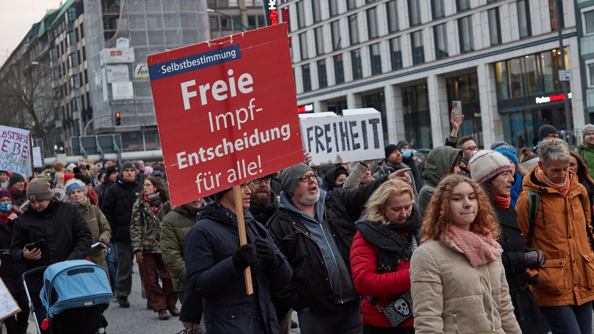 Dijberên rênimayên Coronayê daketin kolanan