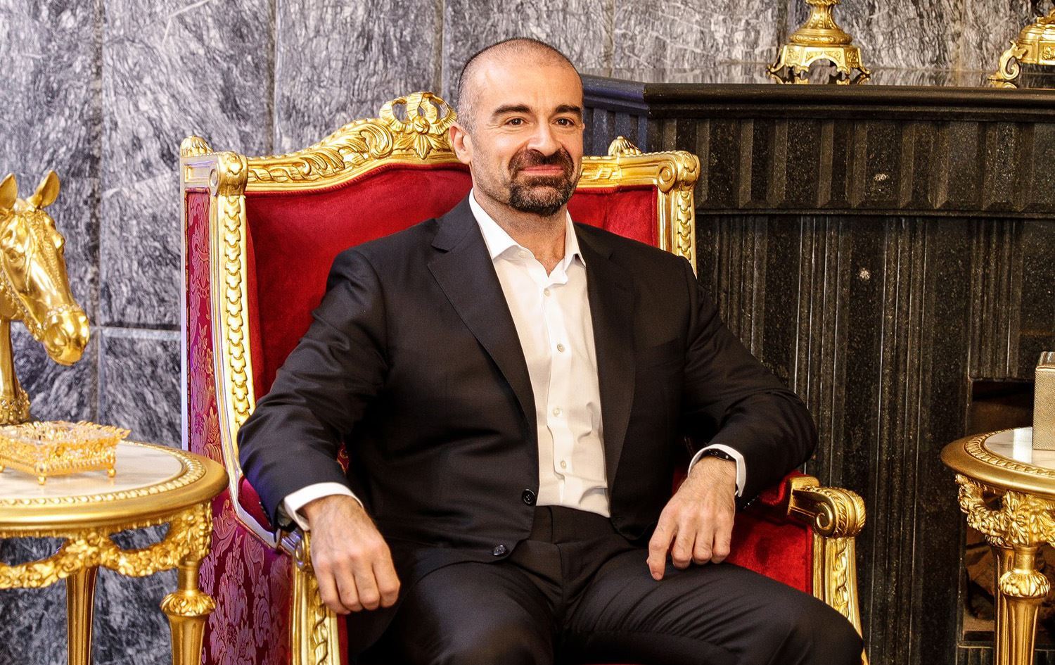 بافڵ تاڵەبانی پیرۆزبایی جەژنی لەدایکبوونی پێغەمبەر عیسا دەکات