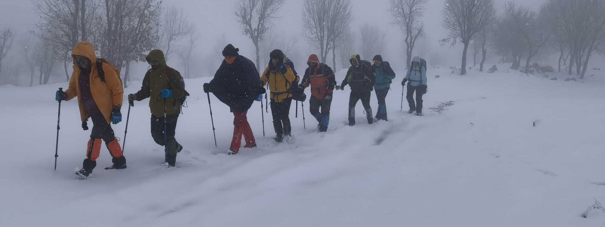 FOTO – Bradost dağlarında dağcıların kar yolculuğu