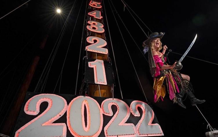 Welatên cîhanê bi nerîtên balkêş pêşwaziyê li sala nû dikin