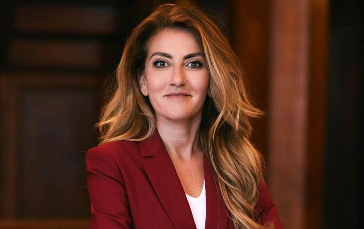 Jineke Kurd li Holandayê bû wezîr