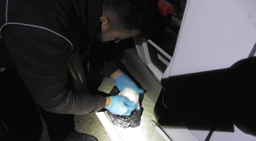 CHP il başkanlığına ait minibüste sentetik uyuşturucu bulundu