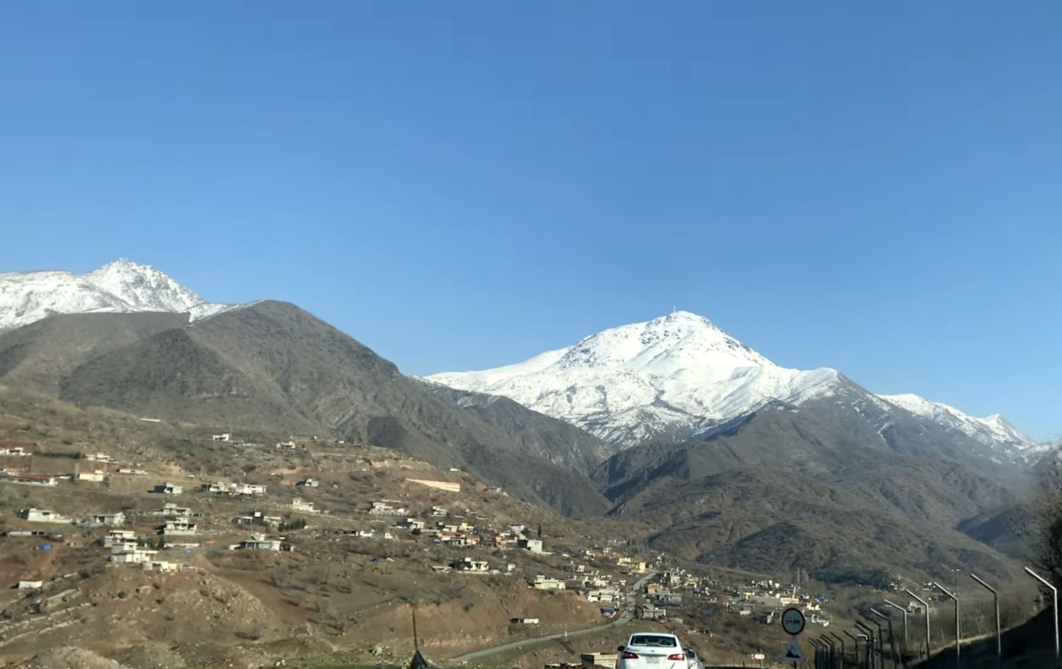 Rêvebirê Sîdekanê: Leşkerên Tirk du ciwan li sînor girtin