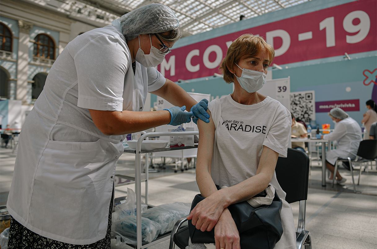 RÛSYA - Kesên vaksîn wernegirtine nikarin biçin cihên giştî