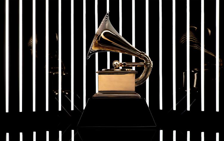 ئۆمیکرۆن رێوڕەسمی دابەشکردنی خەڵاتەکانی گرامی دوادەخات